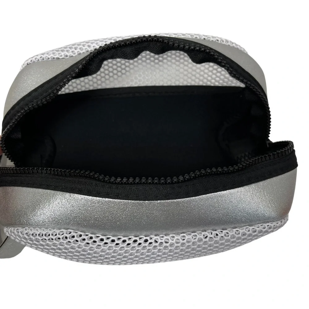 Ah-Dorned Sport New York Travel Make Up Bag Metallic Silver Zip Close Vacation